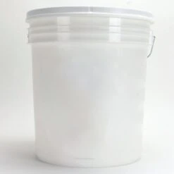 Plastic Wine Fermenter With Lid 7.9 Gal Master Vintner