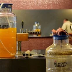 Anti-Gravity Transfer Pump 11 Anti-Gravity Transfer Pump -Liquor Discount Store 43182 Northern Brewer Self Priming Beer Wine Transfer Pump lifestyle