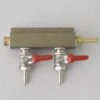 CO2 Distributor 2 Way W/ 1/4" Barb Shutoff